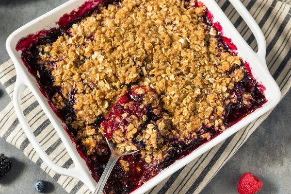 How to Create a Deliciously Sweet and Tangy English Rhubarb Crumble?